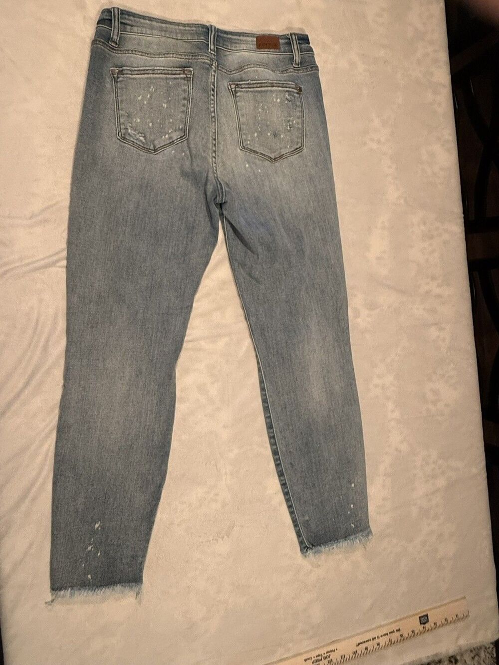 Judy Blue Size 9/29 High Rise Distressed/paint splat Boyfriend Fit Jeans - Picture 8 of 8